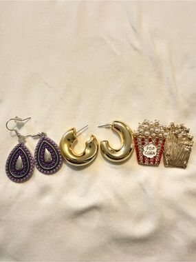 Gold Hoop Earrings - Classic Chunky Half-Hoop